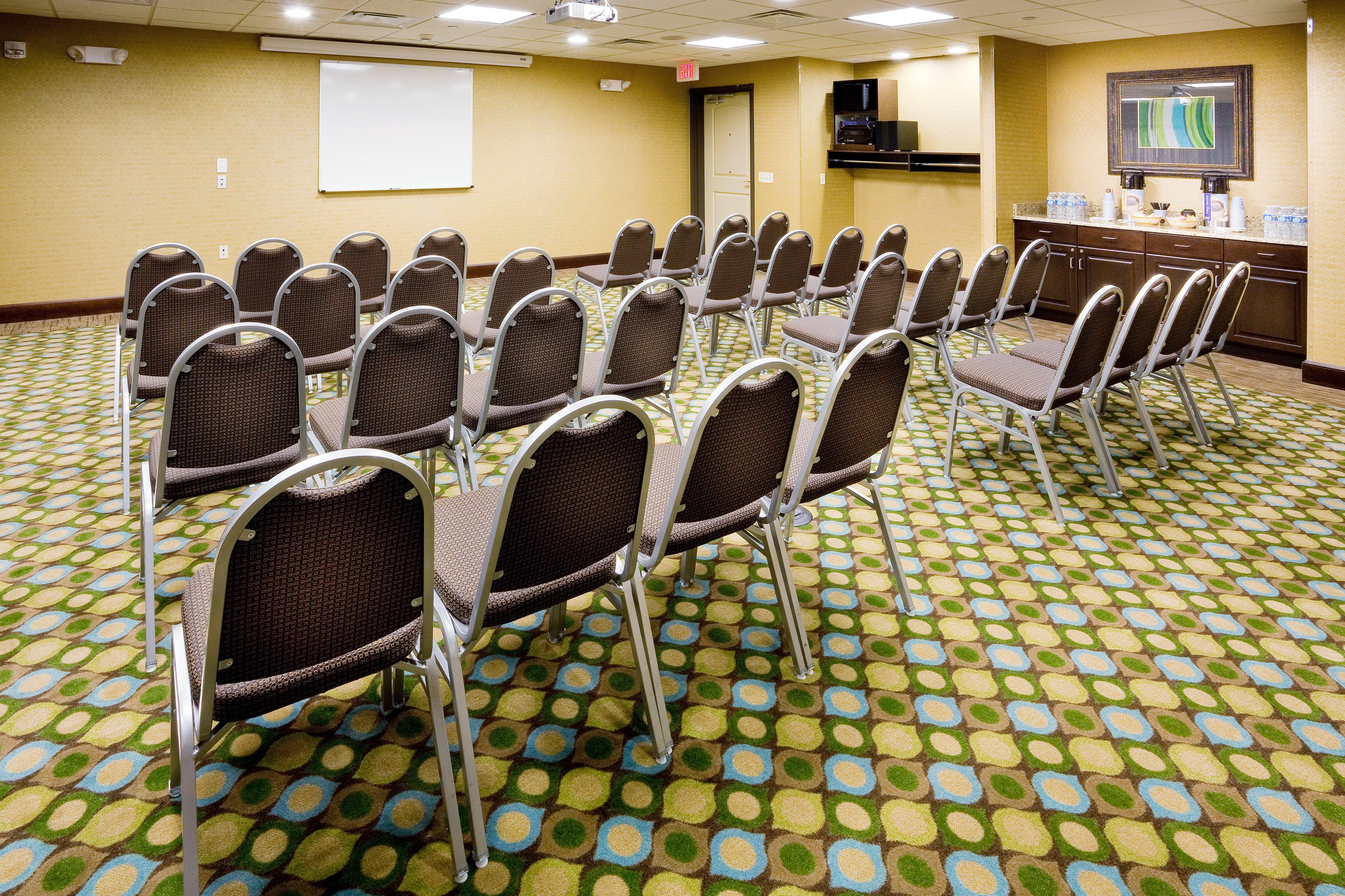 Holiday Inn Express And Suites Limerick - Pottstown By Ihg Buitenkant foto